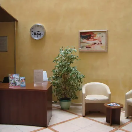 Vechna R 7 Sunny Apartamento
