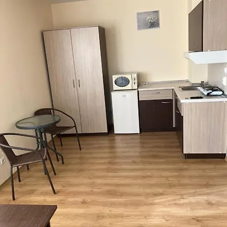Vechna R 7 Sunny Apartmán